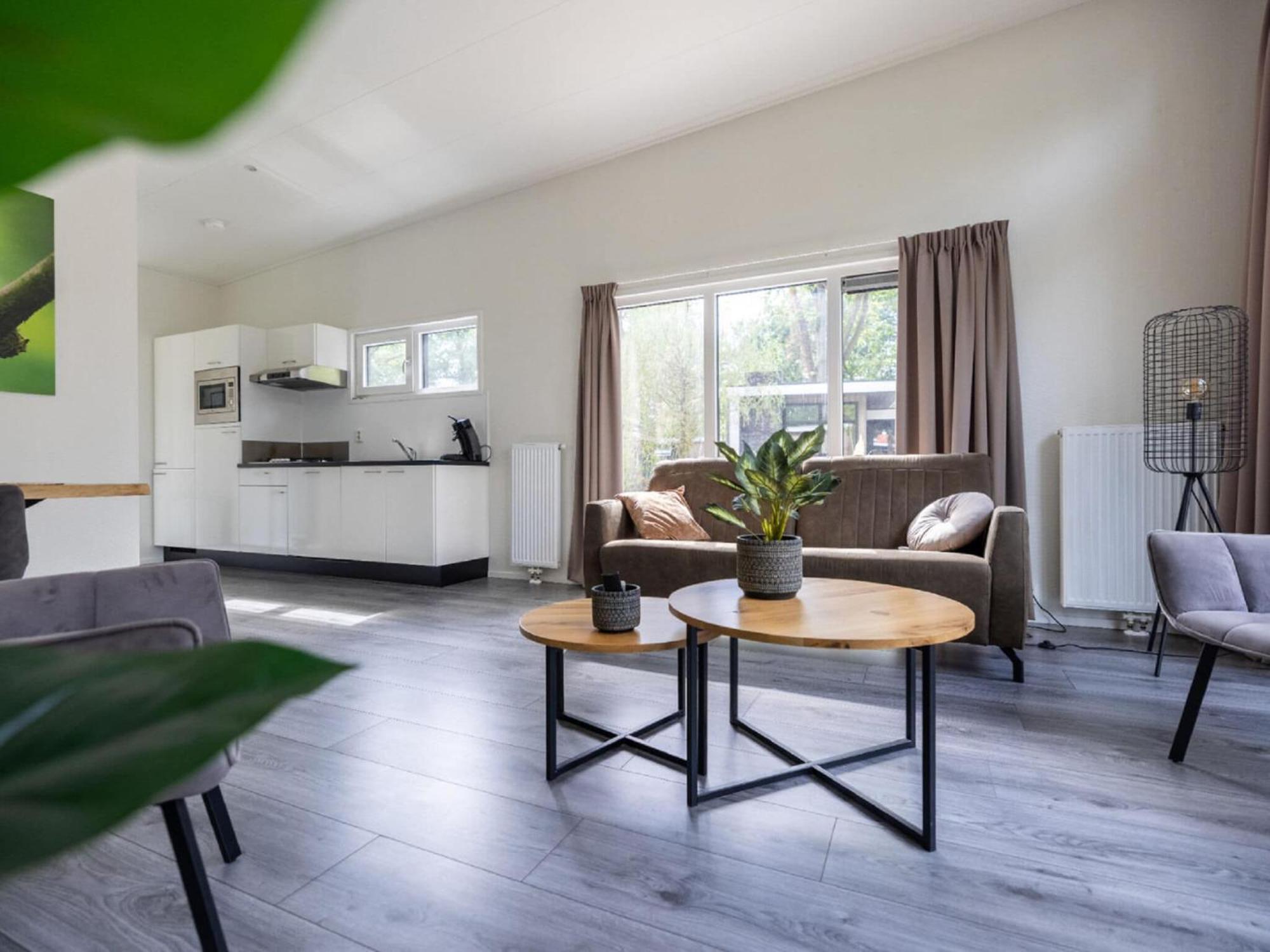Comfortable Chalet With Combination Microwave Near The Veluwe Hoenderloo Esterno foto