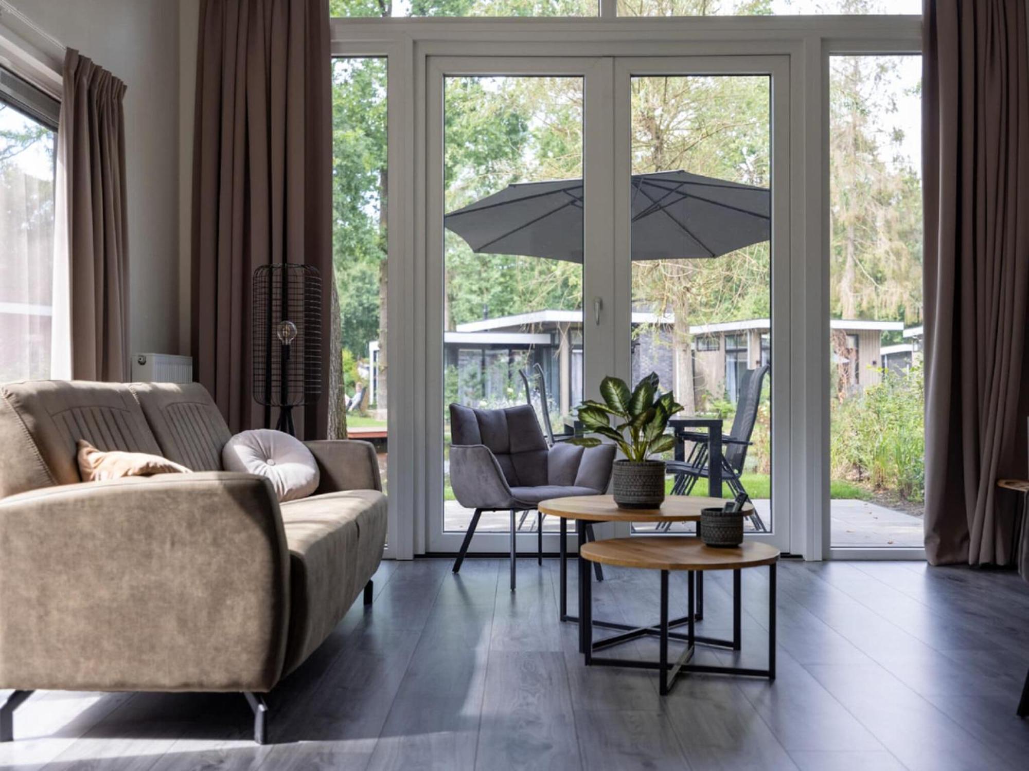 Comfortable Chalet With Combination Microwave Near The Veluwe Hoenderloo Esterno foto